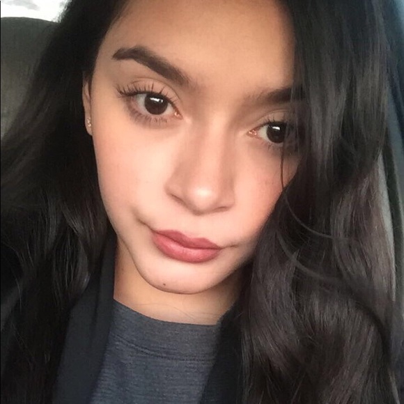 Meet your Posher, Rebecca - Picture 5 of 7